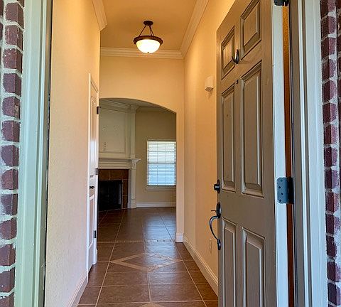 2nd image of 3003 SW Fernwood Ave