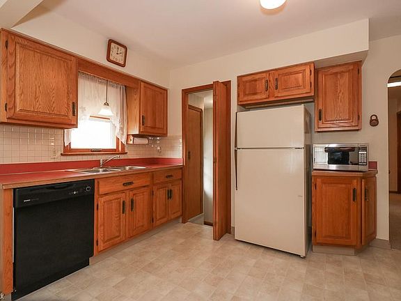 5th image of 6206 Sunderland Dr
