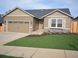 1431 Flower St, Medford, OR 97504