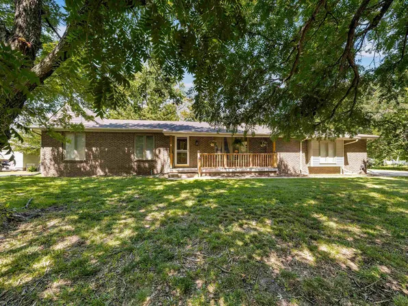 721 S Daisy Ln, Andover, KS 67002