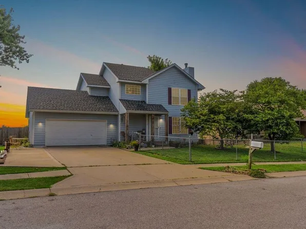 1109 Stonecrest Dr, Kearney, MO 64060