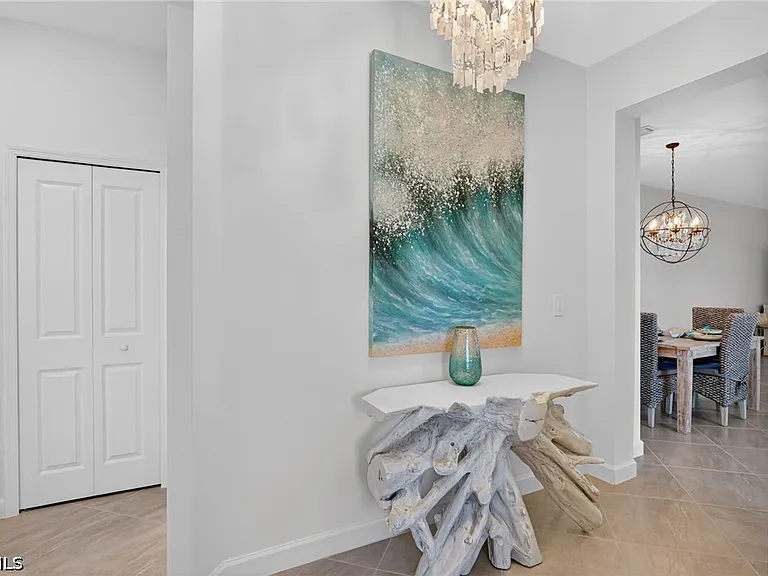 14001 Hunter Oak Dr — Photo 2