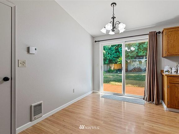 5th image of 3013 Sauk Dr