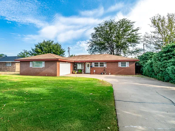 1004 NW 9th St, Tulia, TX 79088