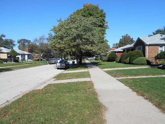 3rd image of 987 Hirsch Blvd
