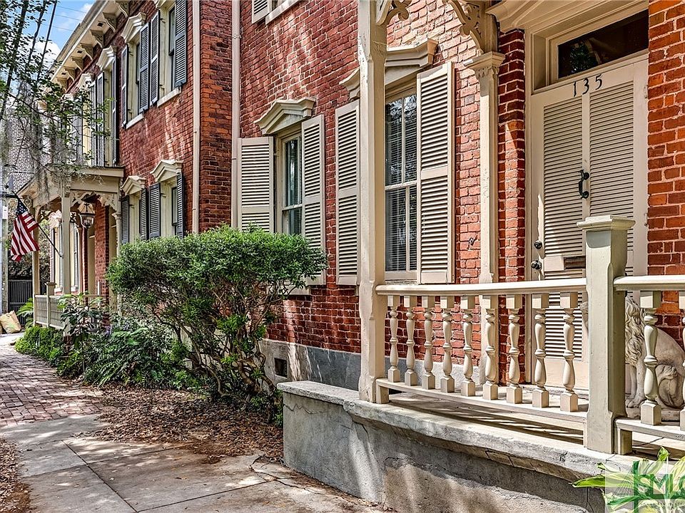 135 Lincoln St, Savannah, GA 31401 | Zillow