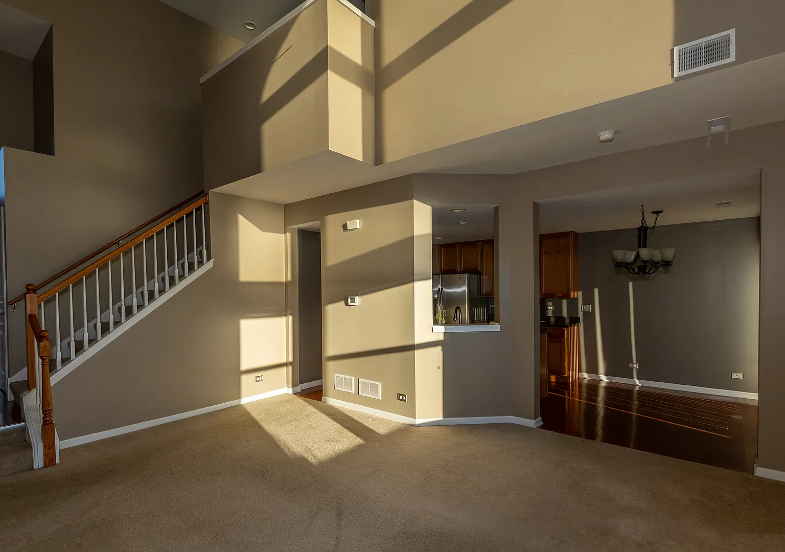 2 bed, 2.5 bath, 1297 sqft, $2,399 — Photo 3