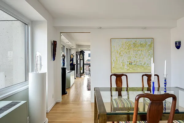 Sold by Compass | media 22