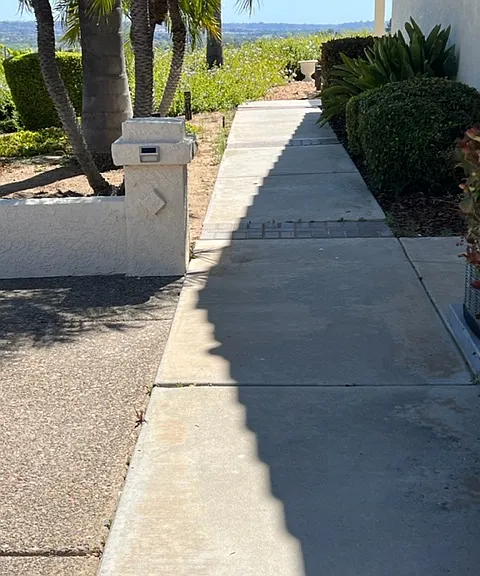 832 Grove View Rd — Photo 3