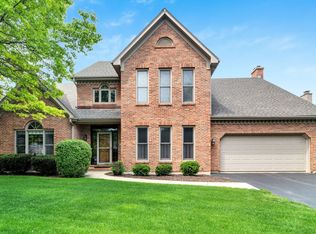 2107 Primrose Ln, Naperville, IL 60565