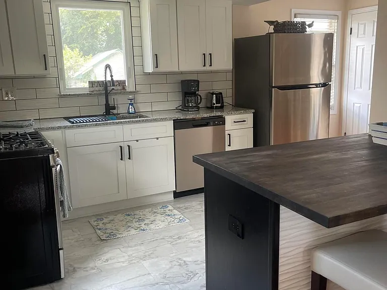 1407 River Rd — Photo 6