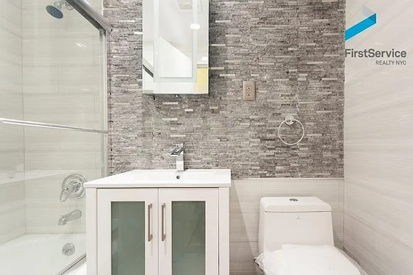 Rented by FirstService Realty (legacy) | media 23