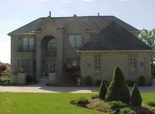 4039 Spring Lake Blvd, Ann Arbor, MI 48108