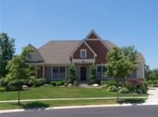 45055 Cobblestone Dr, Novi, MI 48377