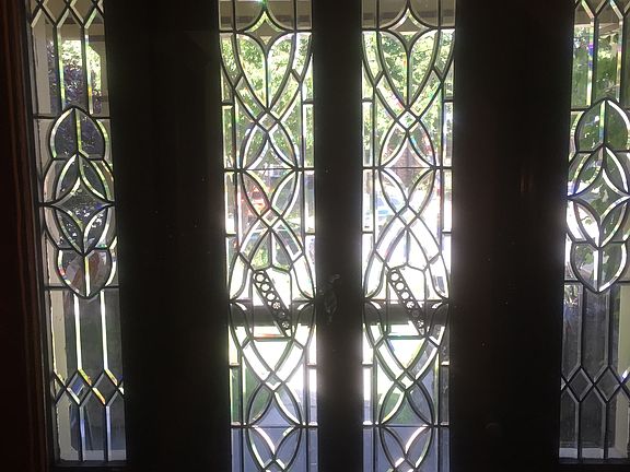 5th image of 512 Linwood Ave #1