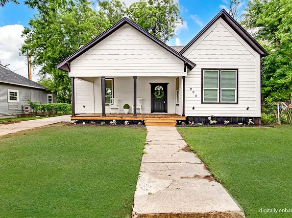 904 S Anglin St, Cleburne, TX 76031