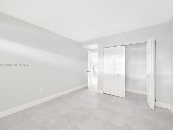 miami-florida-43808837 picture