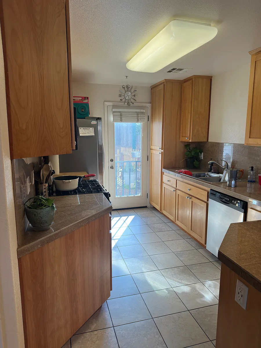 Building Photo - 117 Treadway Ct #117