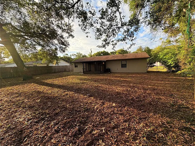 330 Dogwood Ave — Photo 15