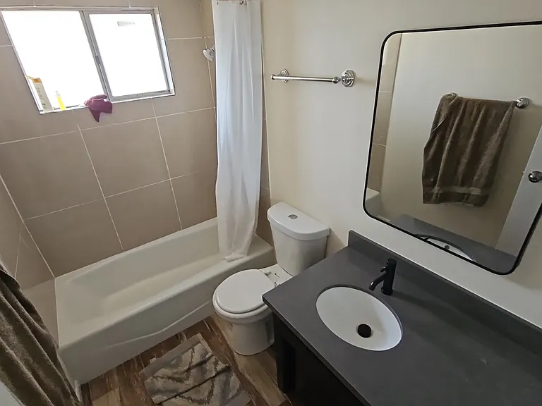690 Montebello Pl — Photo 10