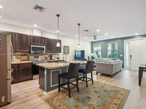 4346 Cascada Cir, Cooper City, FL 33024