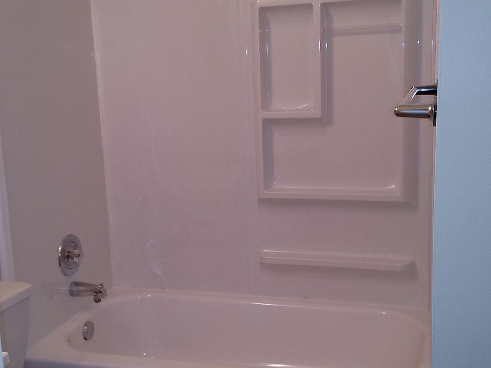 2nd image of 624 McCool Rd