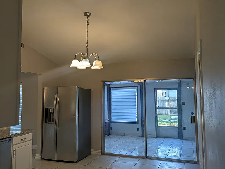 1308 Cherry Hill Ln — Photo 7