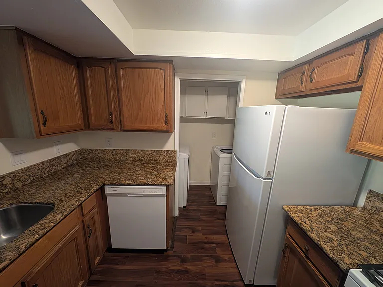 246 E Fern Ave #207 — Photo 3