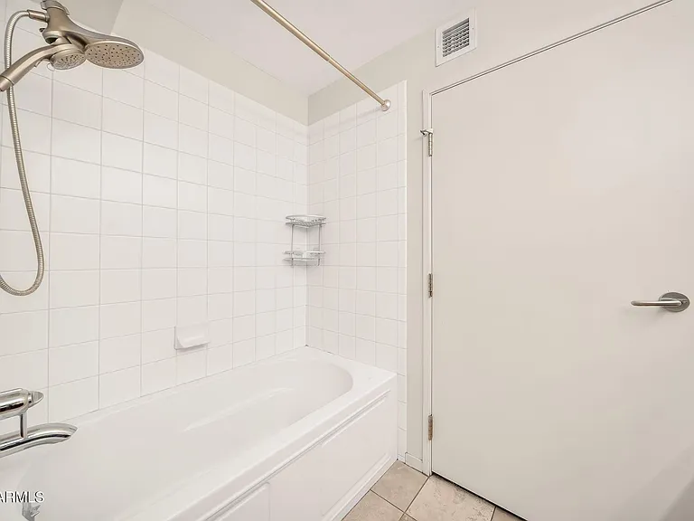 4808 N 24th St #202 — Photo 16