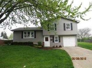 1508 Stafford Cir, Elk Grove Village, IL 60007