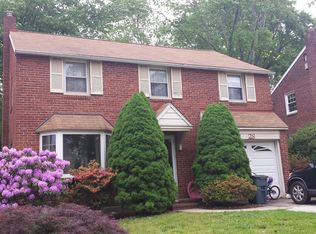 28 Schoolhouse Ln, Broomall, PA 19008