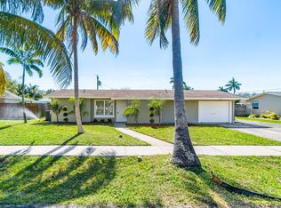 1005 Coral Ct, Boynton Beach, FL 33426