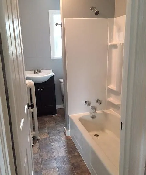 559 W Chestnut St #3 — Photo 6