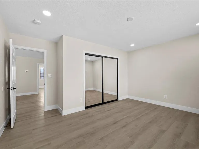 3382 Montessouri St — Photo 28