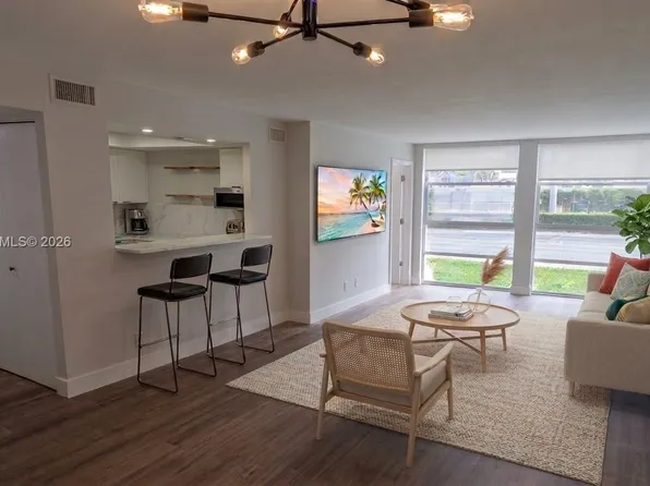 501 Three Islands Blvd APT 112, Hallandale, FL 33009