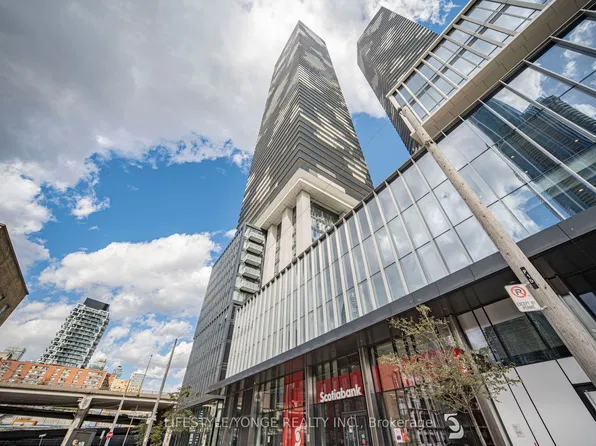 55 Cooper St #2611, Toronto, ON M5E 0B8