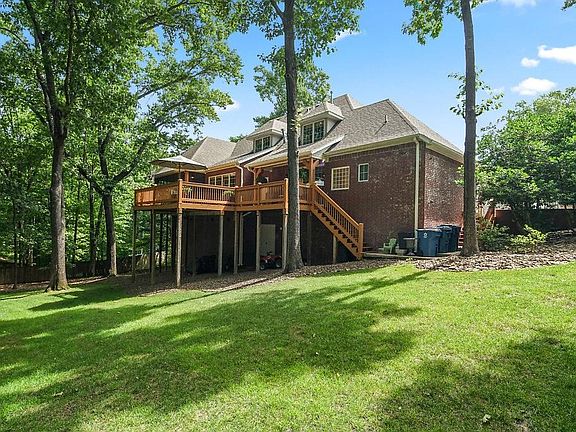 3rd image of 3205 NW Marseille Ct