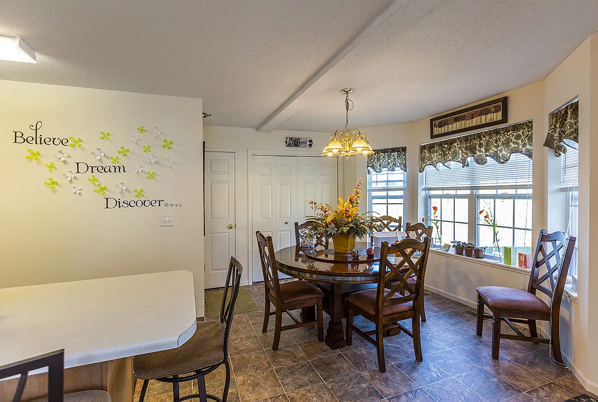The Brittany's Apartments and Townhomes — Photo 4