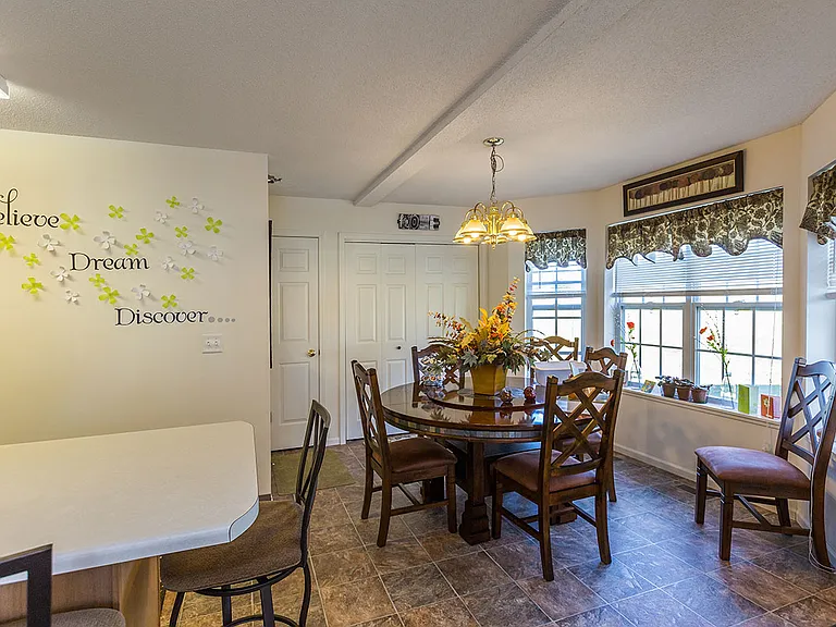 The Brittany's Apartments and Townhomes — Photo 4