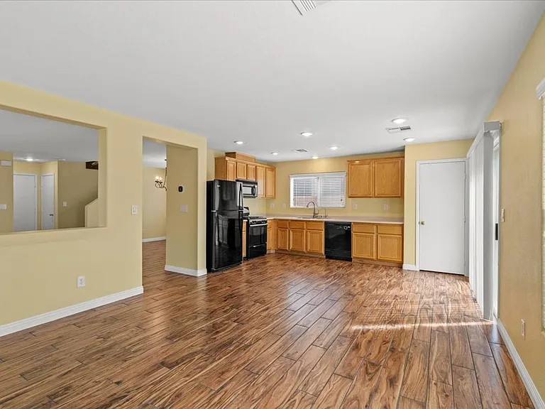 11617 Royal Derwent Dr — Photo 8