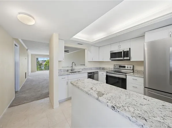 3150 Binnacle DR #318, NAPLES, FL 34103