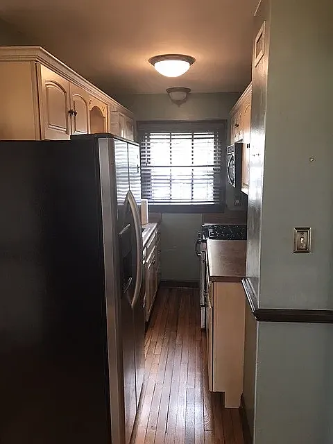 2 bed, 1.5 bath, 1380 sqft, $2,800 — Photo 4