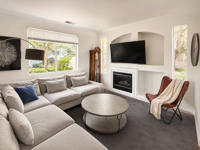 28318 Medlar Dr — Photo 11