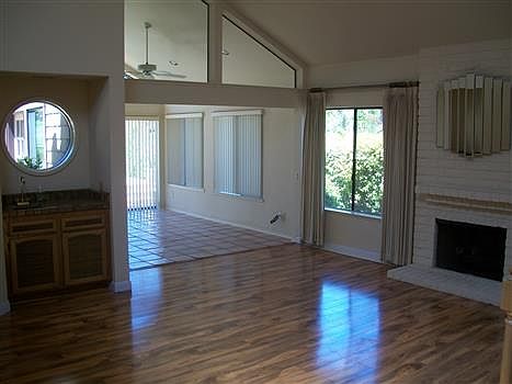 3rd image of 1112 Brewley Ln