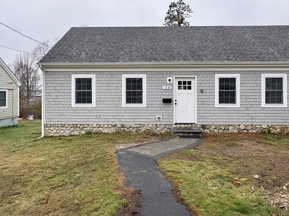 13 Hiramar Rd, Hyannis, MA 02601