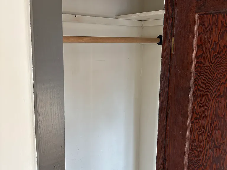 109 Oak St — Photo 16