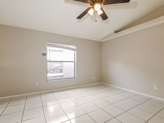 5th image of 1793 Chatham Cir
