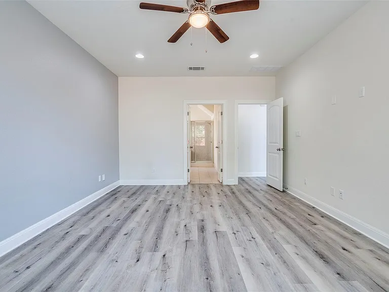 5728 Siragusa Dr — Photo 19