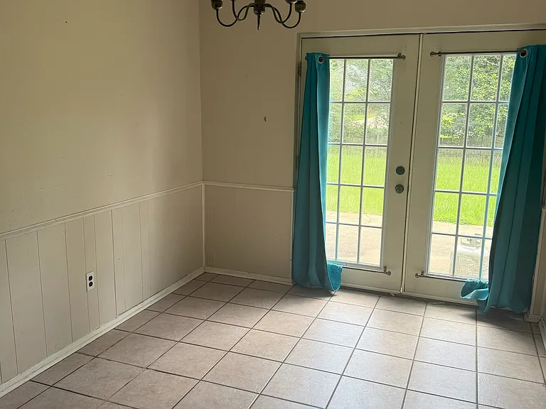 414 Woodridge Dr #1 — Photo 7