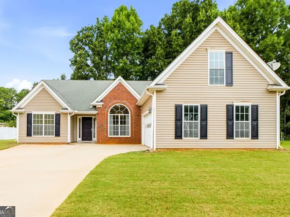 260 Sandstone Dr, Hampton, GA 30228
